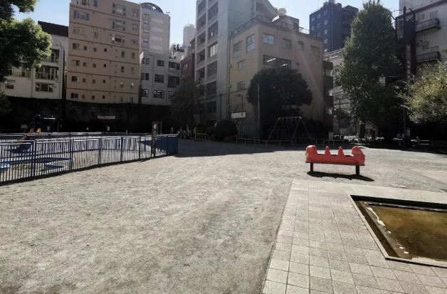 公園　西神田公園（公園）まで402m