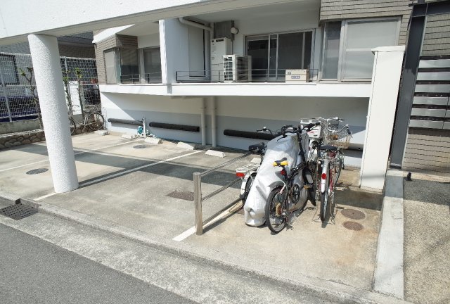 御影大蔵マンションの外観写真