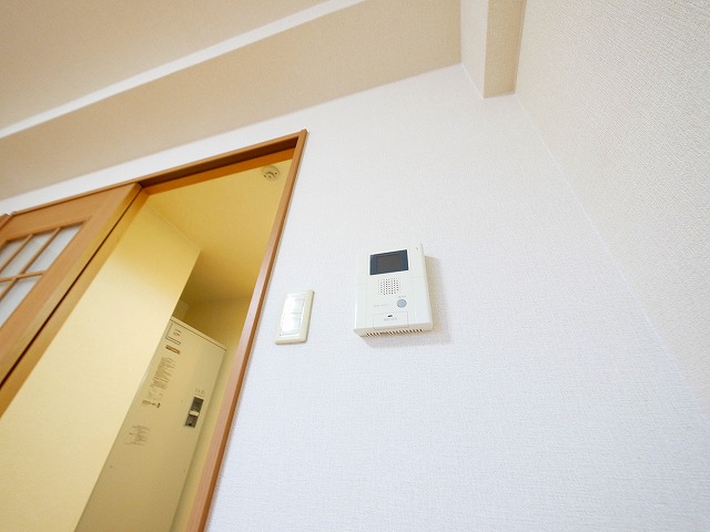 セキュリティ　モニター付きインターホン