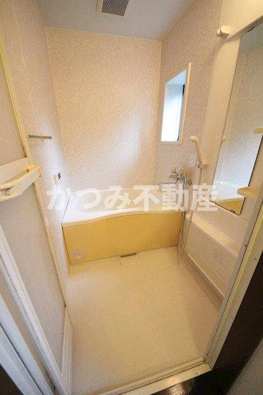 バス・シャワールーム　他号室参考写真