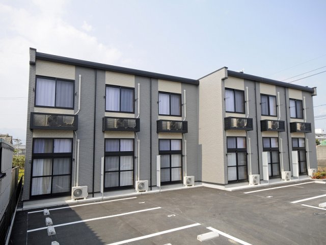 建物外観　落ち着いた雰囲気の外観です