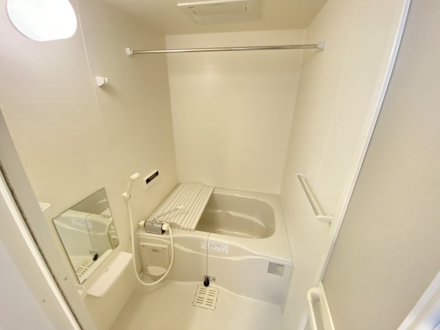 竜美丘Residenceの風呂写真