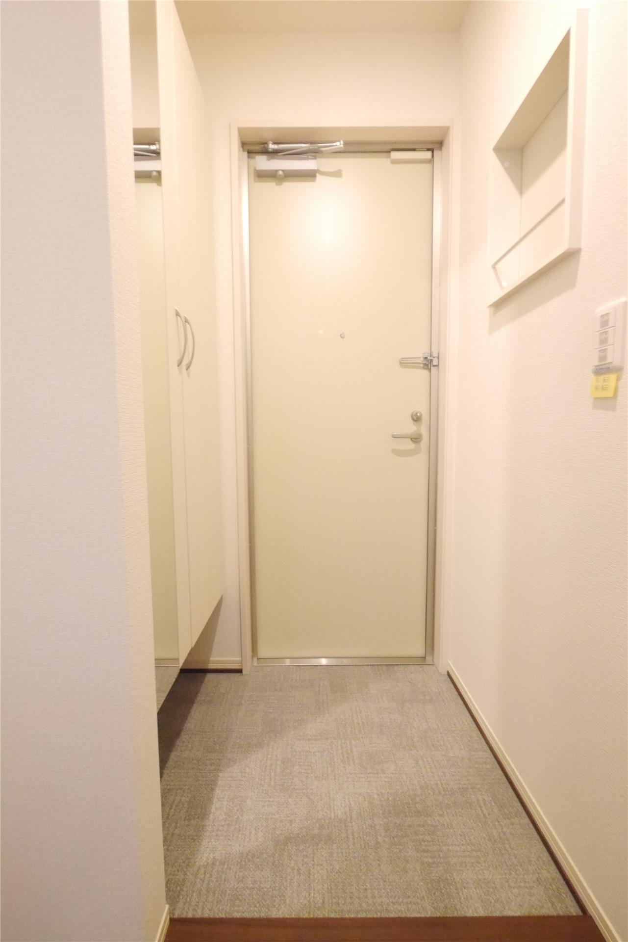 D-room相生町の玄関写真