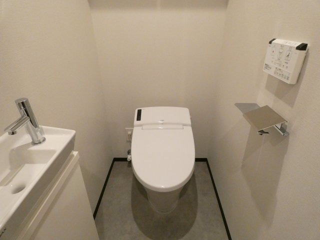 プライムガーデン恵比寿南のトイレ写真