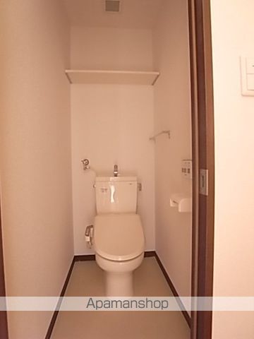地下鉄東西線 バスセンター前駅 徒歩5分 8階建 築15年のトイレ写真