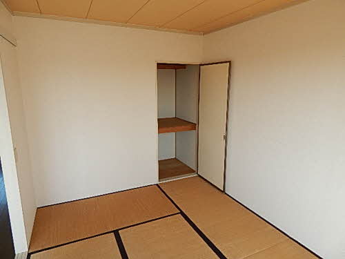収納　小物を収納するのに便利です※別号室のお写真になります。