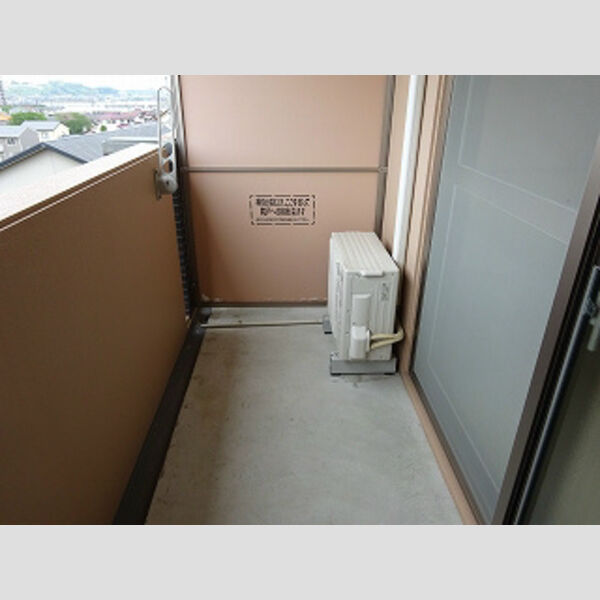 バルコニー　同タイプの写真です。