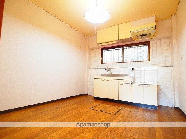 ＪＲ阪和線 富木駅 徒歩14分 3階建 築37年のキッチン写真