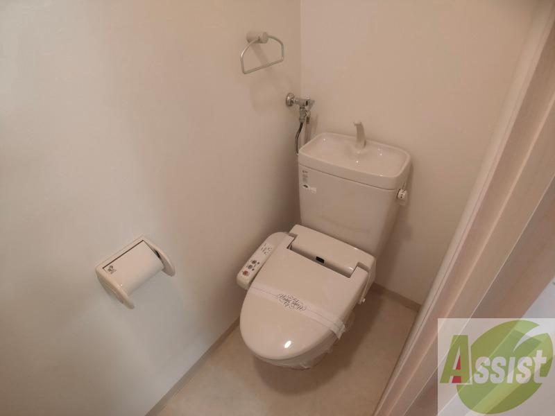 トイレ　トイレです。ウォシュレット付を探している方、おすすめです。