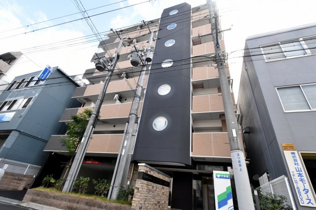 セレニテ西宮本町の外観写真