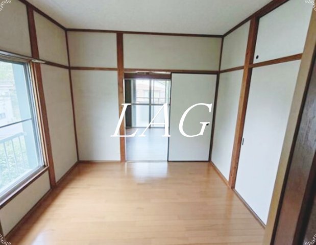 メゾン谷本の居間写真