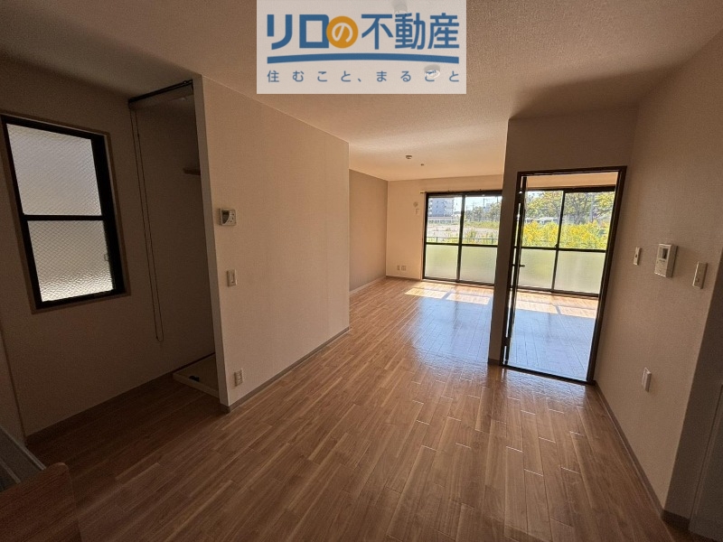 ドミエールの居間写真
