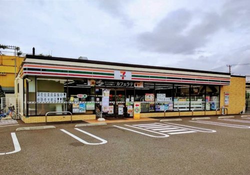 コンビニ　セブン-イレブン 江戸川鹿骨１丁目店（コンビニ）まで706m