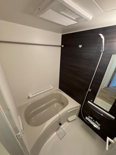 バス・シャワールーム　※別部屋参考写真