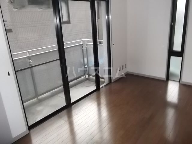 パレット池下の居間写真