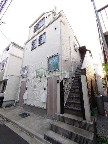 建物外観　カーサナカノ