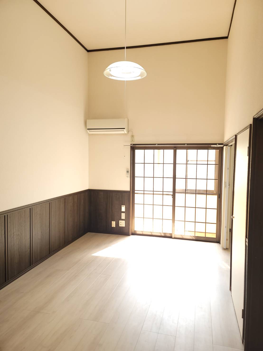 居室・リビング　洋室