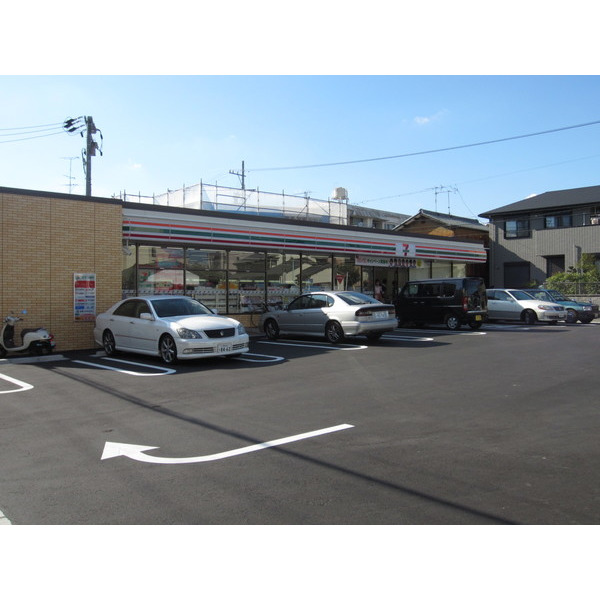 コンビニ　セブンイレブン名古屋本山町４丁目店（コンビニ）まで460m