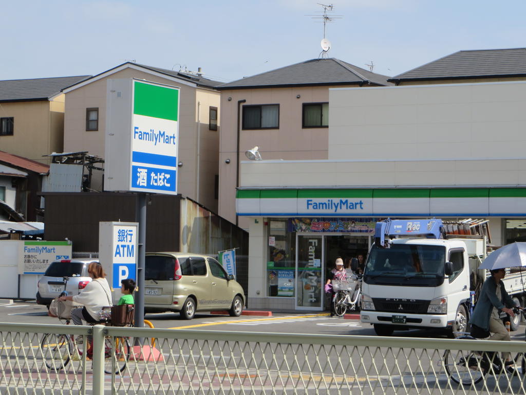 コンビニ　ファミリーマート大今里一丁目店（コンビニ）まで184m