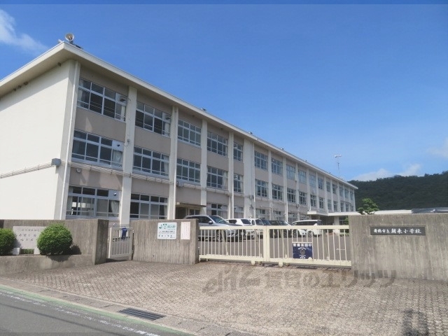 【ライフステージ広瀬安岡２の小学校】