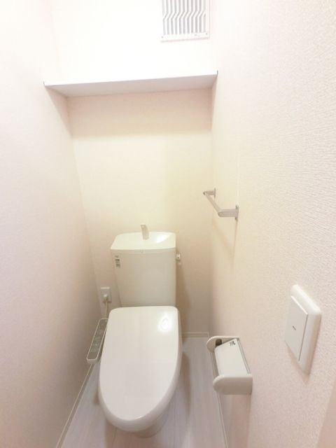 【佐野市田沼町のアパートのトイレ】