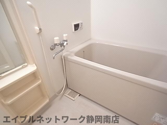 バス・シャワールーム　きれいなお風呂です