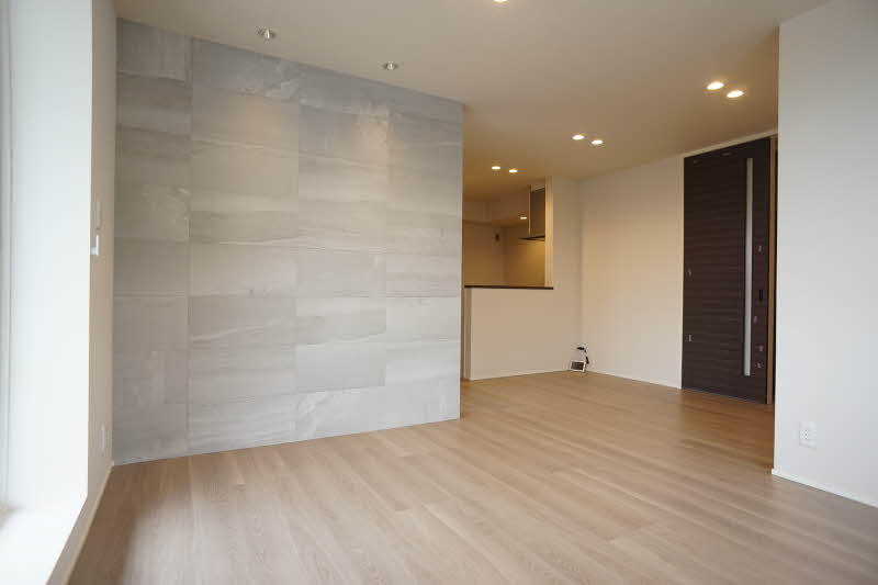 居室・リビング　南向きにつき陽当たり良好です。