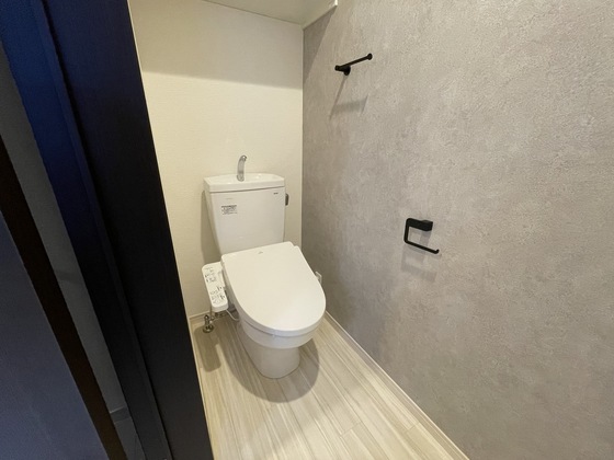 トイレ　※別号室の写真です。