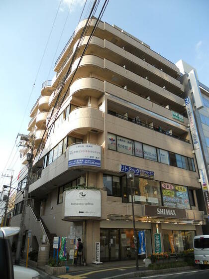 松戸市本町のマンションの建物外観