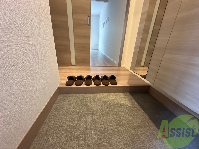 【D-room二軒茶屋TMTの玄関】