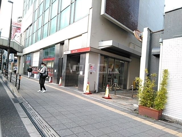 【クローバー・クレア池田の銀行】