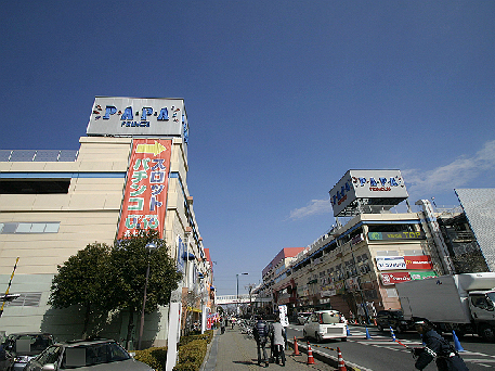 【サンワパレス桶川のショッピングセンター】