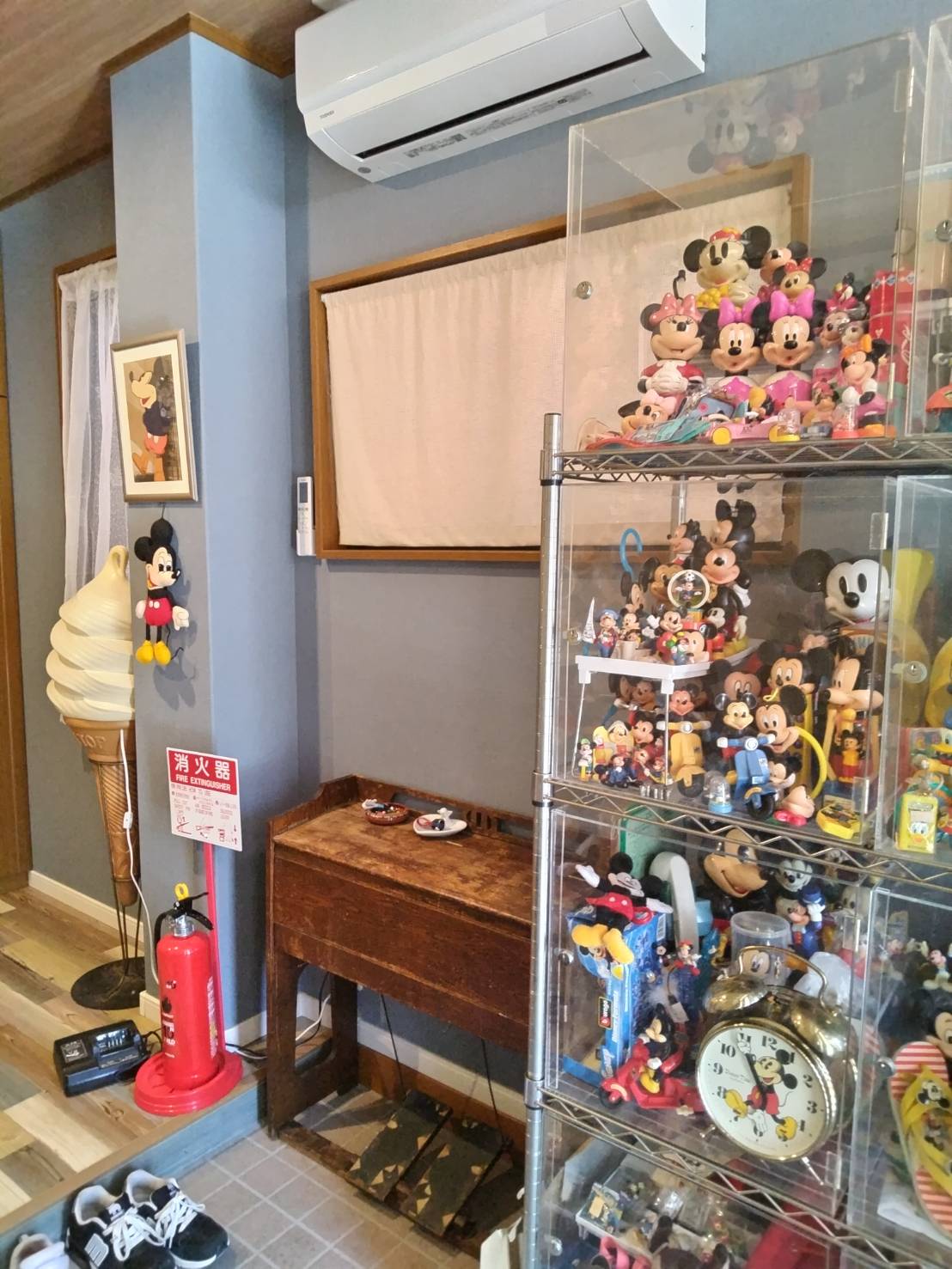 エントランス　とても明るいエントランス