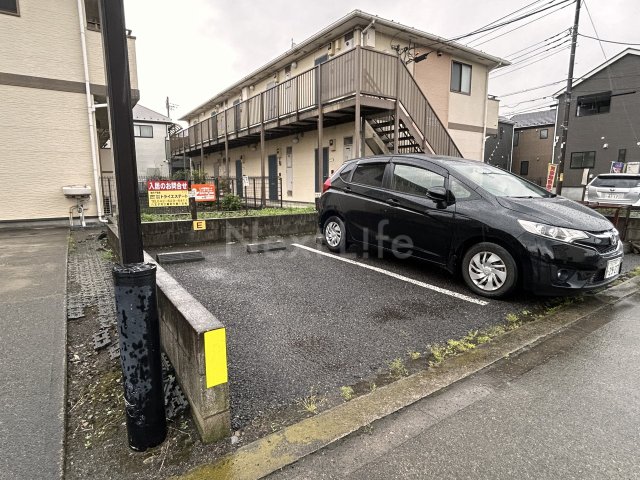 駐車場　フジメイトB棟 105