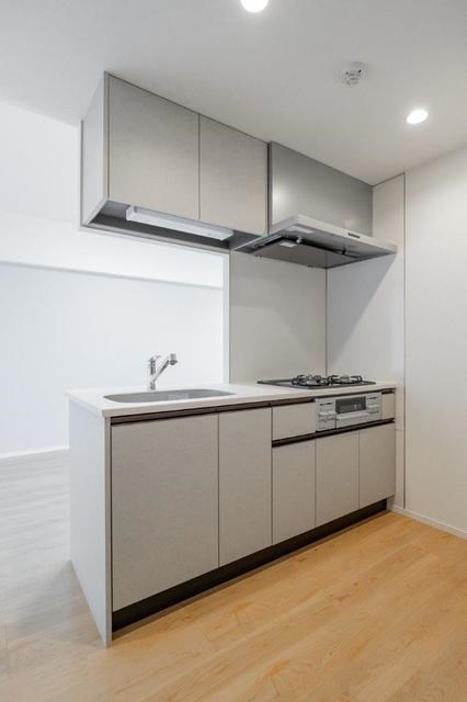 キッチン　※同タイプ408号室の写真です