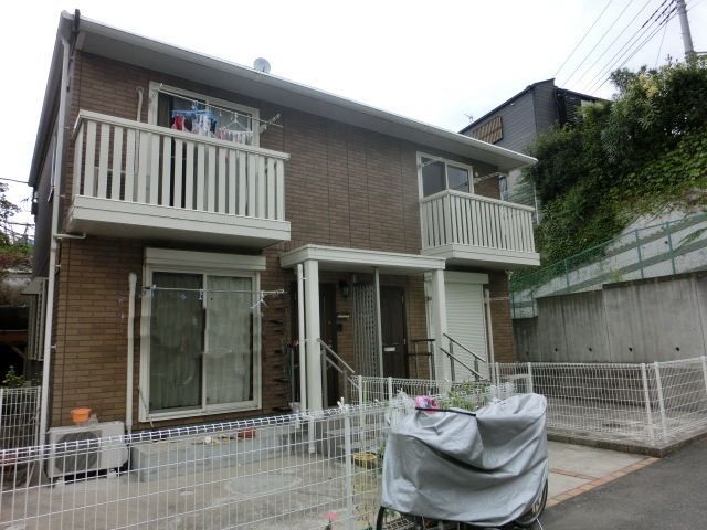 建物外観　専用庭付き物件