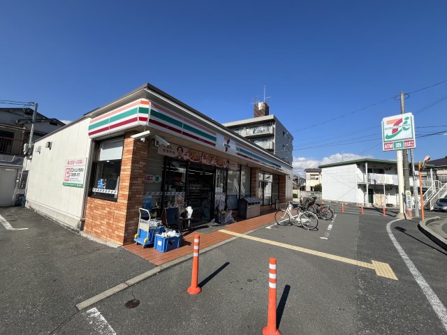 コンビニ　セブン－イレブン　伊丹船原１丁目店（コンビニ）まで140m
