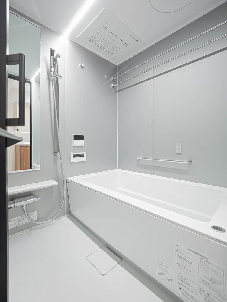 バス・シャワールーム　浴室