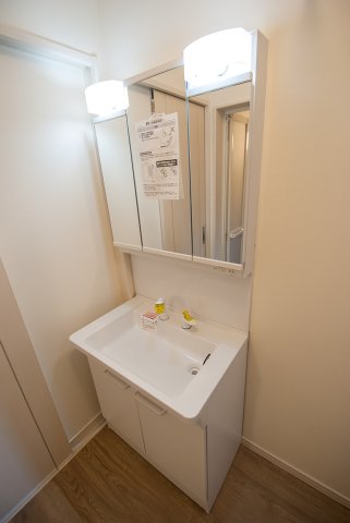 洗面設備　洗面台は新品です！