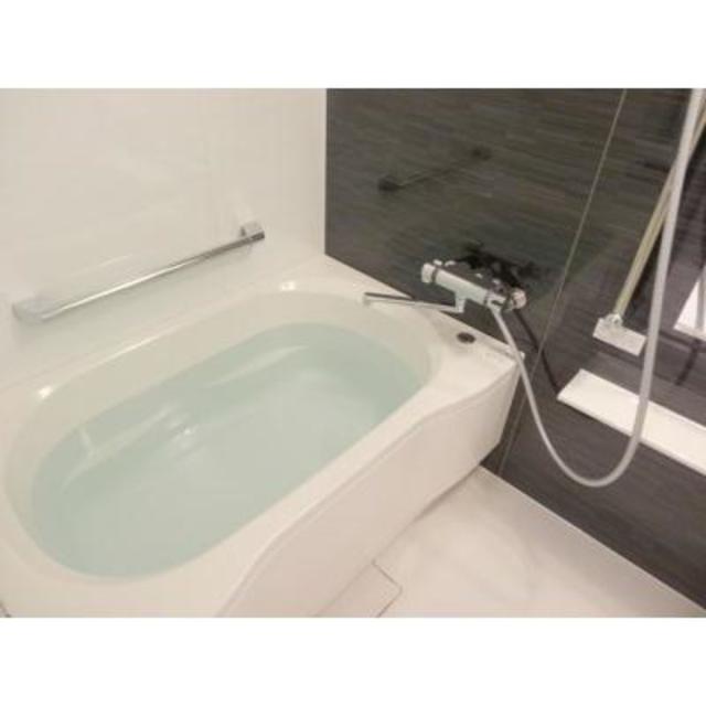 バス・シャワールーム　※写真は同タイプ住戸です。