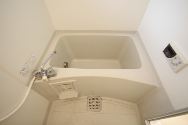 バス・シャワールーム　別部屋参考写真です