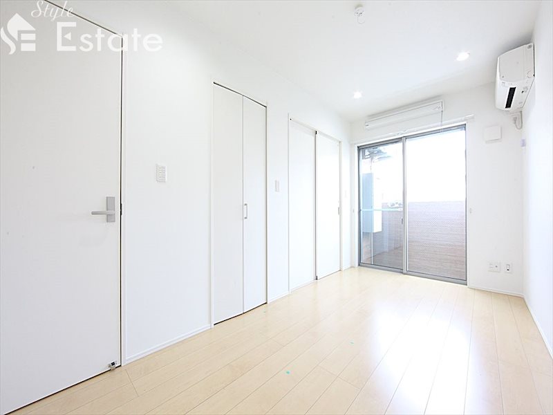 居室・リビング　内装