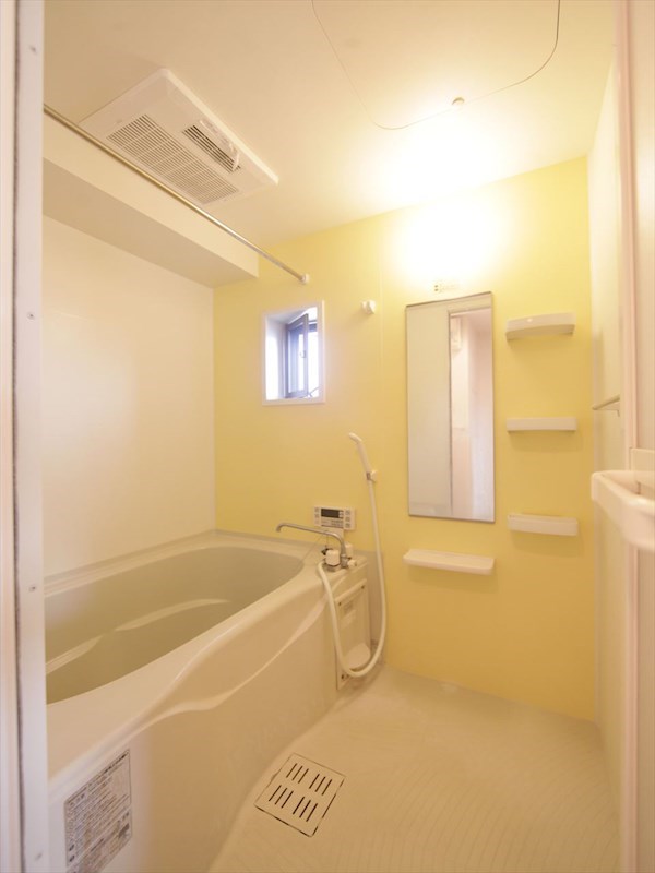 バス・シャワールーム　浴室暖房乾燥機付　追い焚き・オートバス機能付お風呂