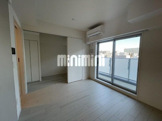 居室・リビング　別号室の参考写真