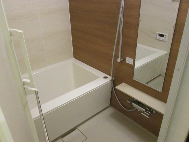 バス・シャワールーム　★追い焚き、浴室乾燥付きバスルーム★