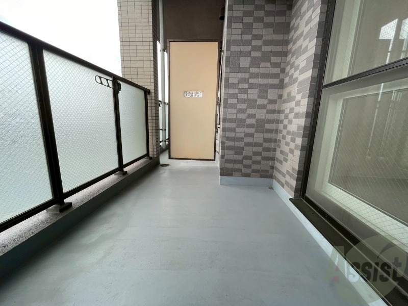 バルコニー　バルコニーです。洗濯物を干したり一息ついたりできますね！