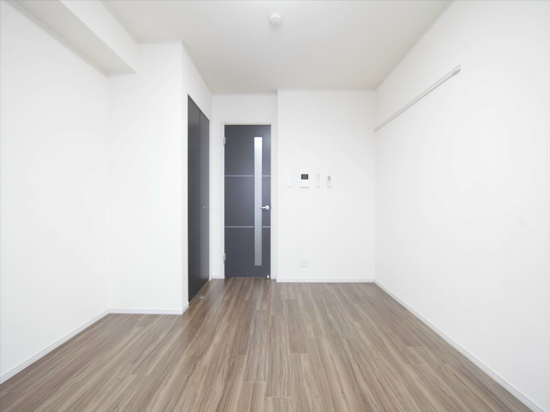 居室・リビング　洋室6.7帖　クローゼット付（収納充実してます）