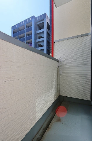 バルコニー　洗濯物も干せるバルコニーです