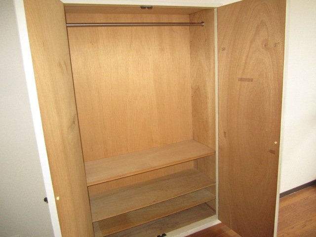 収納　コスモポリタン90