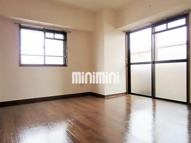 居室・リビング　明るい洋室です。